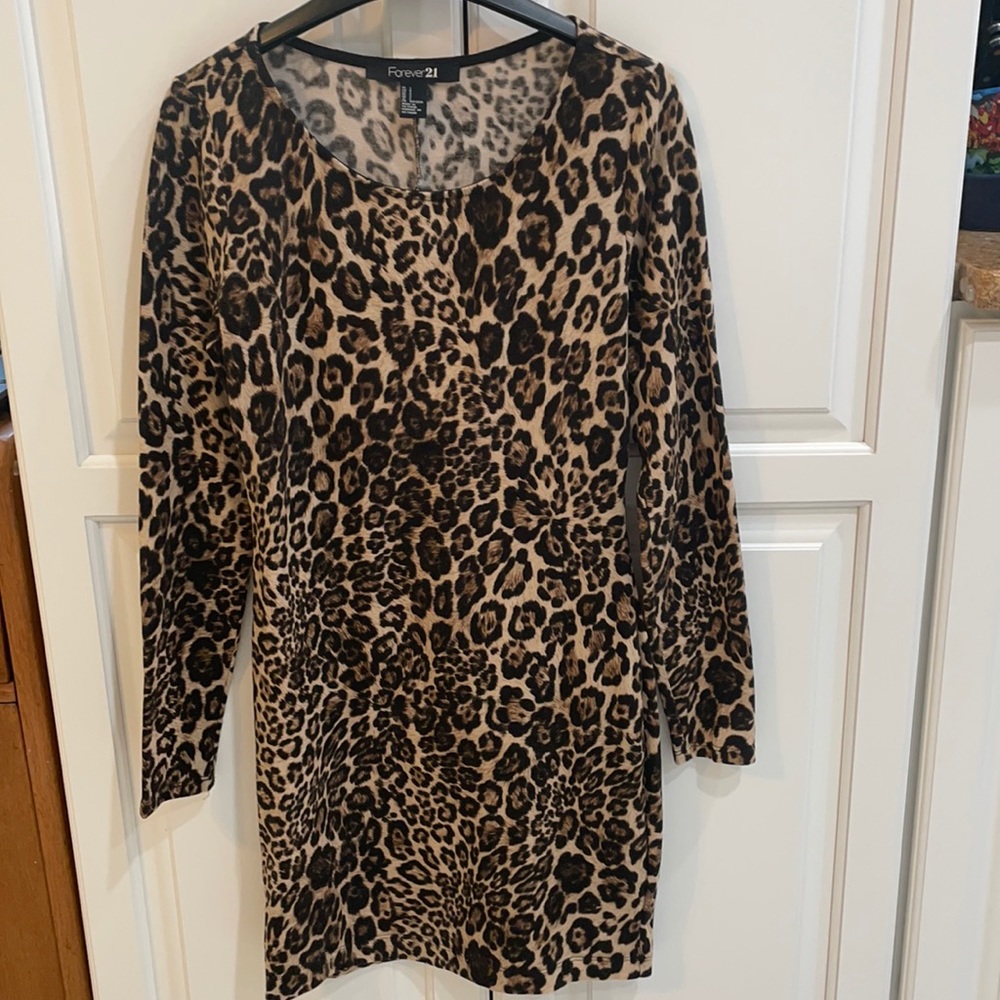 Forever 21-Long Sleeve Leopard Dress